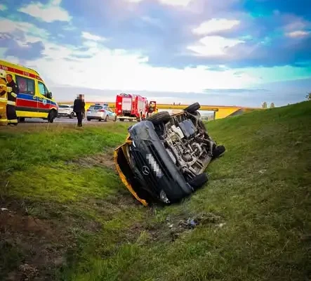 Zderzenie na S12 pod Lublinem – dwie osoby ranne, akcja służb