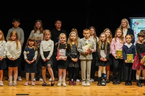 Młodzi recytatorzy z gminy Końskowola nagrodzeni w XX Konkursie im. Zuzanny Spasówki