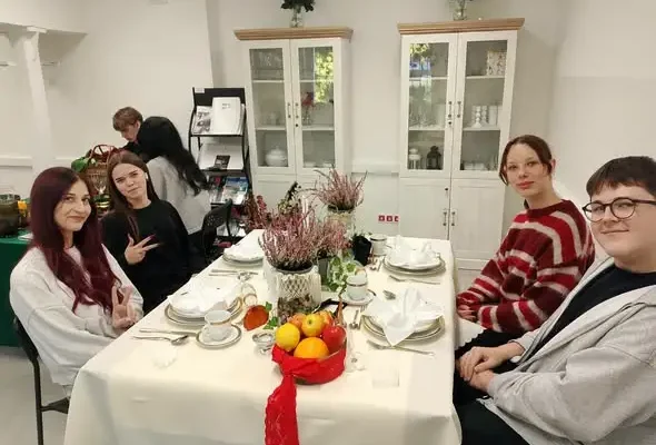 Jesienne nakrycie stołu – konkurs w liceum w Nałęczowie rozstrzygnięty