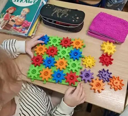 Pierwszaki z Ia odkrywają sudoku z klockami KORBO