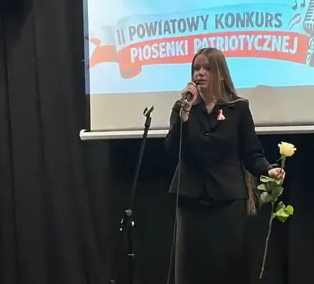 Puławy: uczniowie liceum w Nałęczowie na przesłuchaniach konkursu piosenki patriotycznej