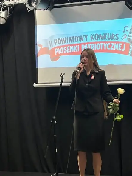 Puławy: uczniowie liceum w Nałęczowie na przesłuchaniach konkursu piosenki patriotycznej